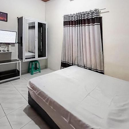 Kostel 99 Pangkal Pinang Redpartner Hotel Exterior photo